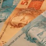 Comerciários lutam pela valorização do salario mínimo