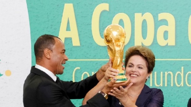 Presidenta Dilma entregará a taça ao campeão da Copa do Mundo 2014