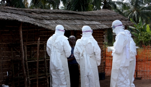 África Ocidental luta contra ebola, epidemia que já deixou 672 mortos