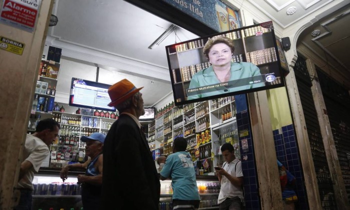 Congresso já reage à ideia de plebiscito proposto por Dilma