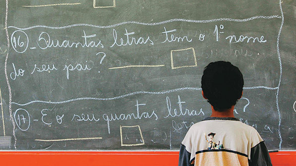 Desigualdade entre pobres e ricos é a maior em 30 anos, diz OCDE