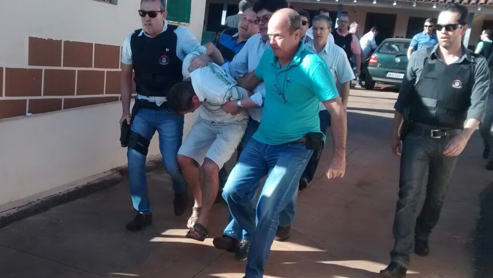 Depois de quatro horas, pai que raptou filho é apreendido pela Polícia; A criança foi retirada sem ferimentos
