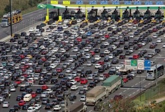 SP: 2,5 milhões de veículos devem deixar região metropolitana no feriado