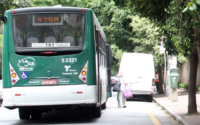 Vereadores de São Paulo aprovam ônibus gratuito para desempregados