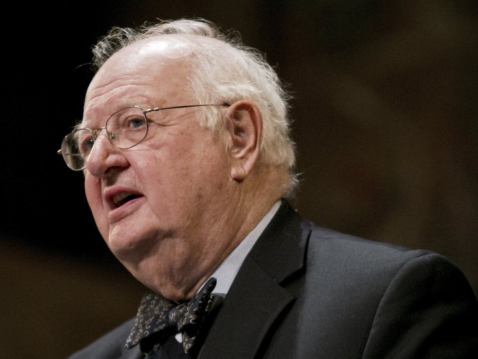 Dinheiro traz felicidade? Não, diz Nobel de Economia