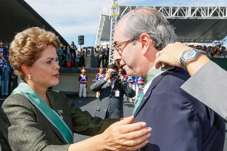 Cunha anuncia que aceita pedido de impeachment contra a presidente Dilma