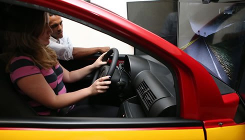 Simulador de direção agora é obrigatório em autoescolas