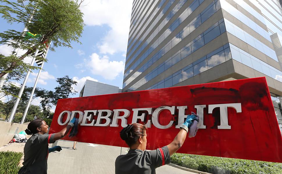 Executivos da Odebrecht decidem fazer acordo de delação