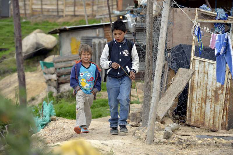 ONU pede que países reduzam número de deslocados internos à metade até 2030
