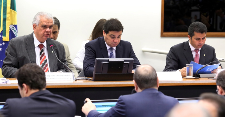 Conselho de Ética recebe pedido de cassação de Cunha
