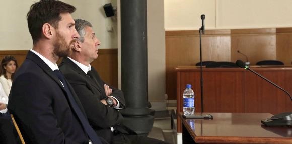 Messi é condenado a 21 meses de prisão por fraude fiscal