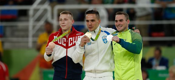 Ginasta Arthur Zanetti ganha terceira medalha de prata para o Brasil na Rio 2016