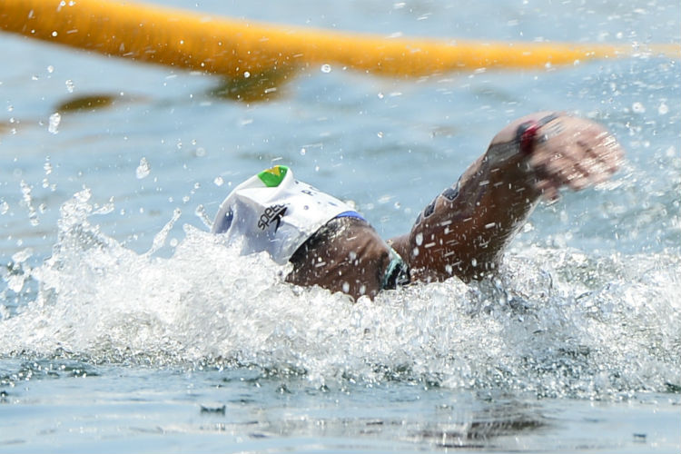 Francesa é eliminada, e Poliana Okimoto ganha o bronze para o Brasil na maratona aquática