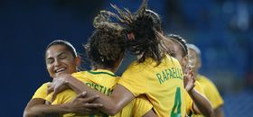 Com gol aos 44 minutos do segundo tempo, brasileiras vencem a China por 3 a 0