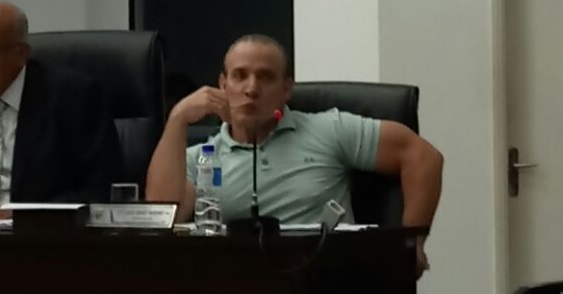 Câmara de Santa Cruz adia votação do projeto que aumenta o IPTU em 2017