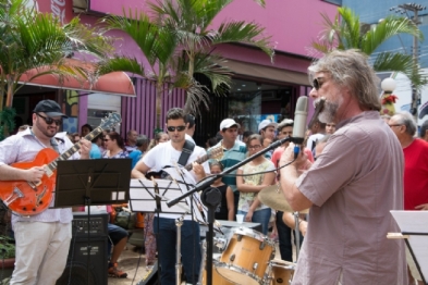 Feira da Lua em Ourinhos recebe apresentações do Palco Livre das Artes