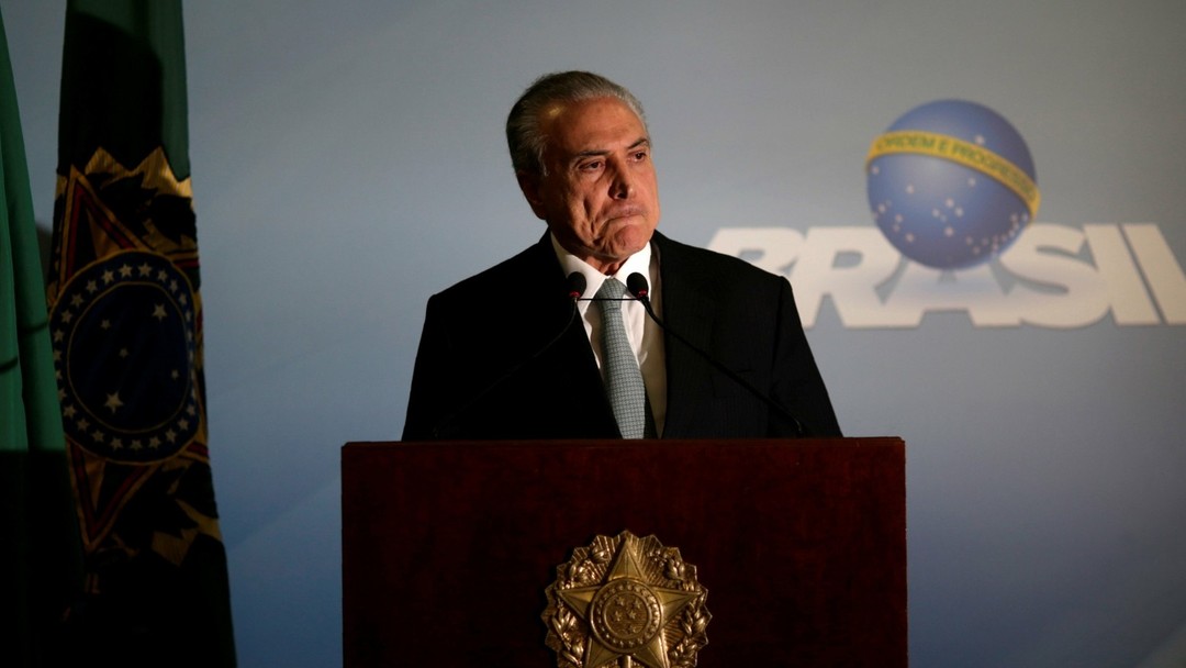 De olho nas eleições, Temer estuda reduzir preços dos combustíveis e da energia