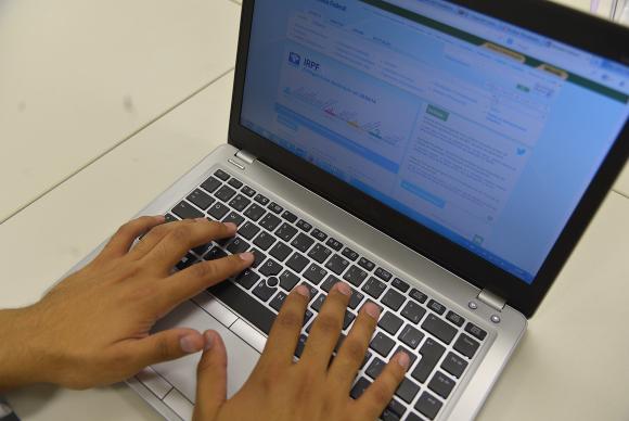 Receita abre consulta a restituição do Imposto de Renda de 2008 a 2018