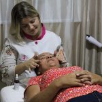 Ginástica facial melhora as linhas de expressão e rugas