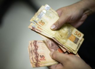 Salário mínimo será de R$ 1.039 em 2020