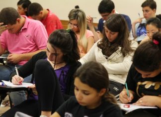 Base Nacional Curricular será discutida no dia 2 de agosto em 28 mil escolas