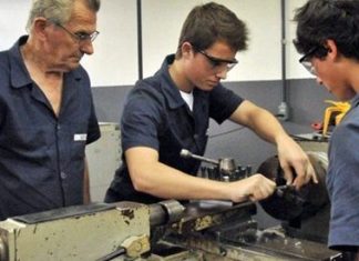 Ensino profissional deve ser política de Estado para melhorar educação, defende CNI