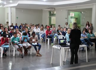 Conferência avalia a rede de serviços de atendimento da criança e do adolescente em Santa Cruz