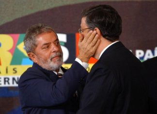 Palocci: Lula recebia propina em caixas de uísque (até dentro de avião)