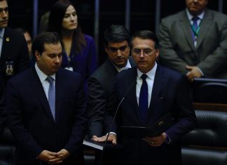 Jair-Bolsonaro-discursou-para-os-parlamentares