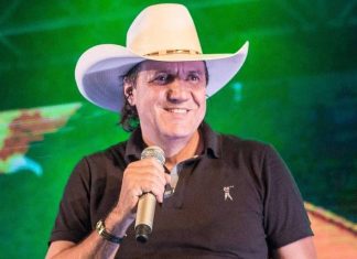 Cantor sertanejo Juliano Cezar morre depois de infarto durante show em Uniflor, no norte do Paraná