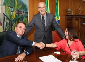 Regina Duarte aceita convite para ser secretária de Cultura