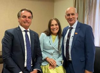 Regina Duarte vai a Brasília conhecer Secretaria de Cultura