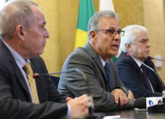Governo estuda compensação em caso de alta dos combustíveis