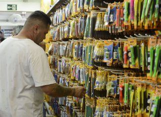 Inmetro dá dicas de segurança na compra de material escolar