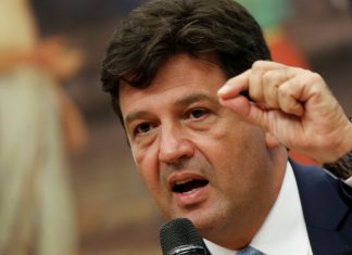 Coronavírus: ministro defende adiar eleições e antecipar formatura de estudantes de medicina