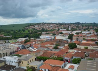 Comércio de Santa Cruz do Rio Pardo deve continuar fechado na próxima semana