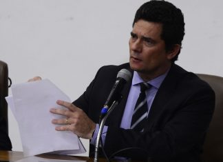 Cláudio Humberto: “Sérgio Moro saiu do governo para subir no palanque de 2022”
