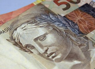Publicada com vetos lei sobre ajuda financeira a estados e municípios
