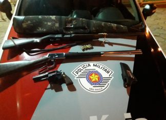 Após briga de casal esposa se vinga e denuncia marido por posse ilegal de armas de fogo