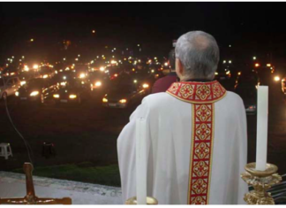 Natal é comemorado com Missa Drive-In em Águas de Santa Bárbara