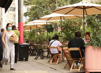 São Paulo reduz ICMS para bares e restaurantes