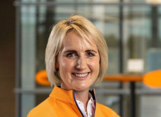 McLaren contrata neozelandesa Gilmour como primeira pilota da equipe