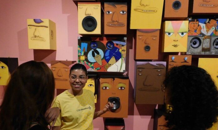 visita_mediada_a_exposicao_osgemeos