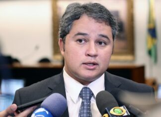 ‘Imposto sobre a folha de pagamento é equívoco’, defende líder do União Brasil no Senado