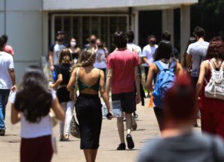 Enem: candidatos têm até esta sexta-feira para pedir isenção de taxa
