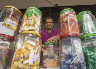 Brasília, 63: novos candangos madrugam e sonham no centro comercial