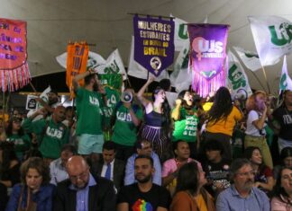 Congresso da UNE deve reunir cerca de 10 mil estudantes em Brasília