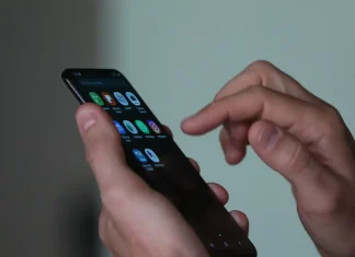 Espanha vai proibir acesso às redes sociais para menores de 16 anos