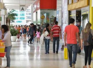 Vendas no comércio caem 0,3% em setembro; quinta queda em seis meses