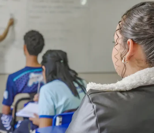 Gravidez reduz oportunidades e autonomia de meninas, mostra pesquisa